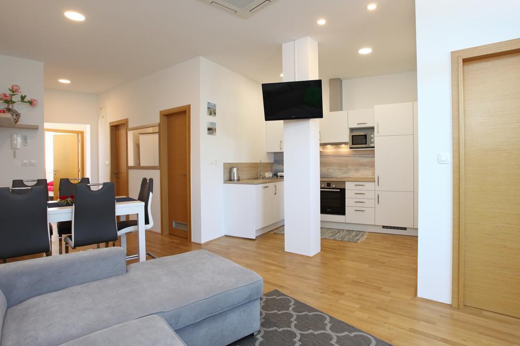 San Simon Sea View Apartment Ll Izola Exterior photo